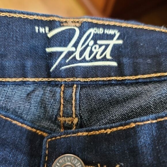 Old Navy The Flirt  - Picture 4 of 4
